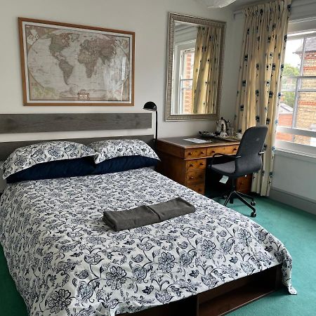 Lake Street Accommodation อ็อกซ์ฟอร์ด ภายนอก รูปภาพ